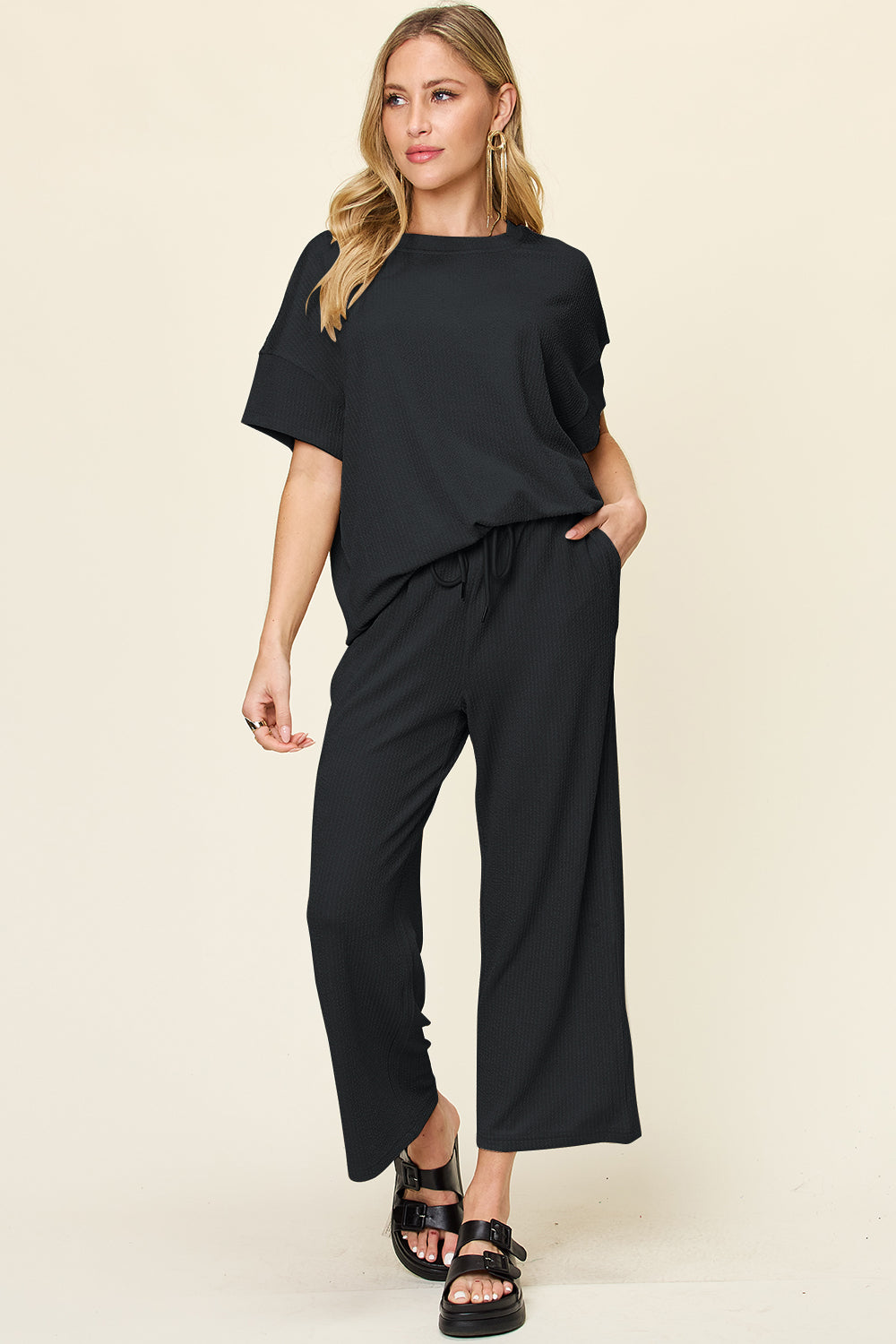 Round Neck Short Sleeve T-Shirt and Wide Leg Pants