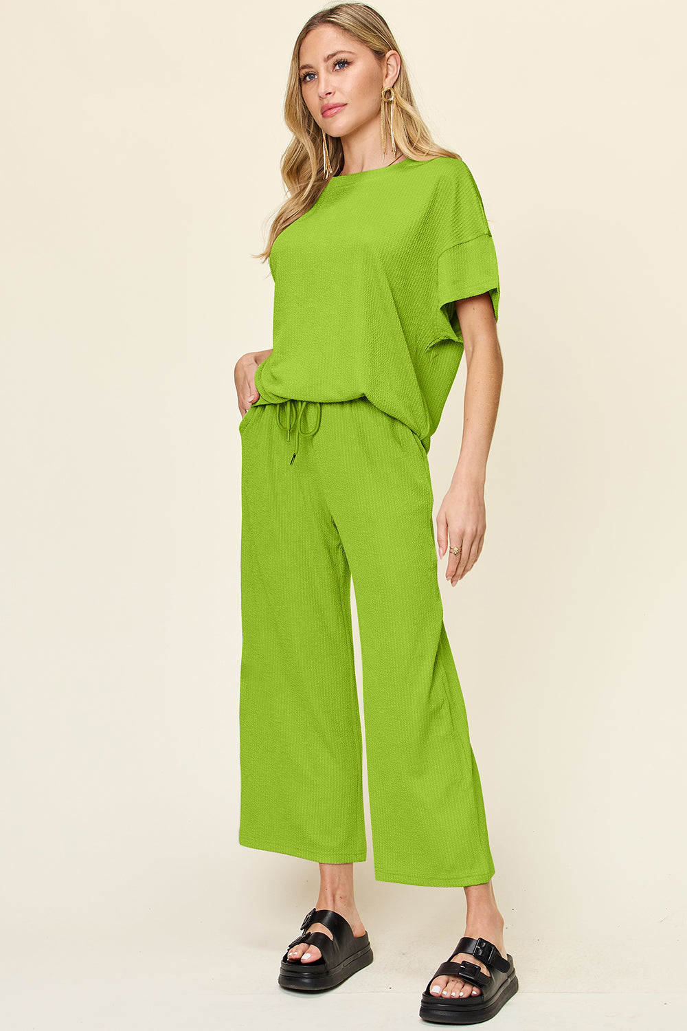Round Neck Short Sleeve T-Shirt and Wide Leg Pants