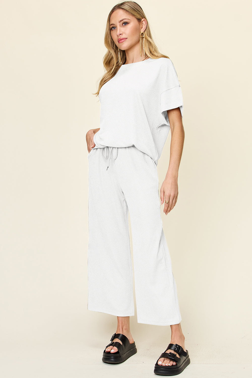 Round Neck Short Sleeve T-Shirt and Wide Leg Pants