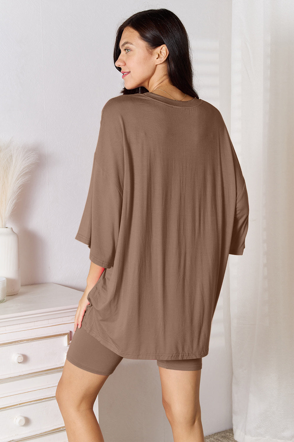 Korean Style Top and Shorts Set/Three-Quarter Sleeve