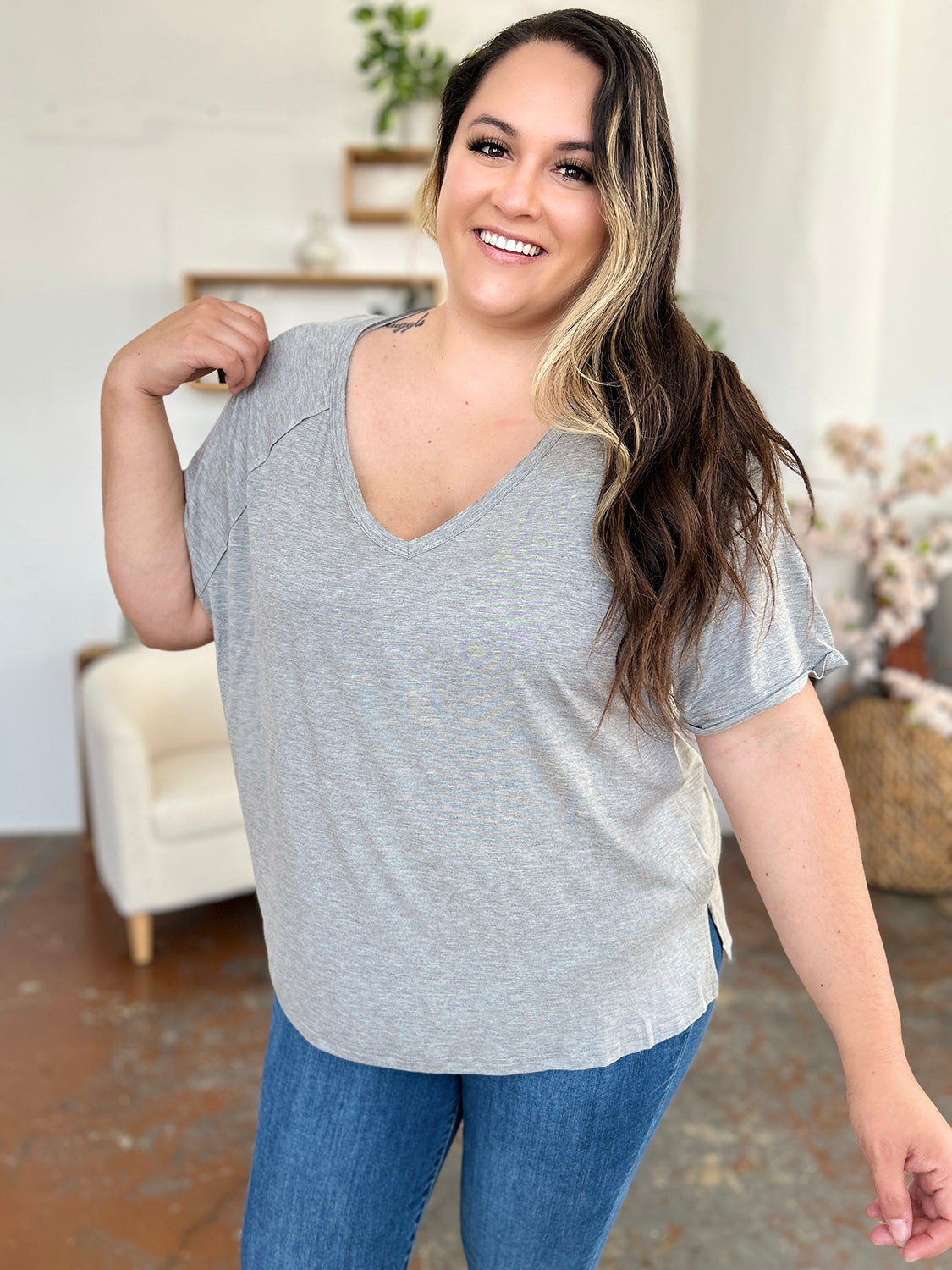 Slit V-Neck Short Sleeve T-Shirt/ Bamboo Fiber