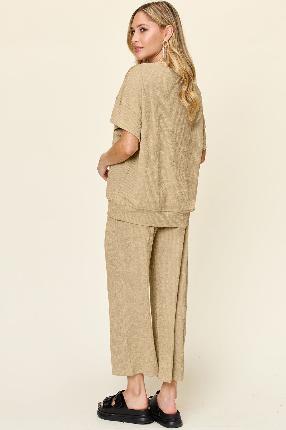Round Neck Short Sleeve T-Shirt and Wide Leg Pants