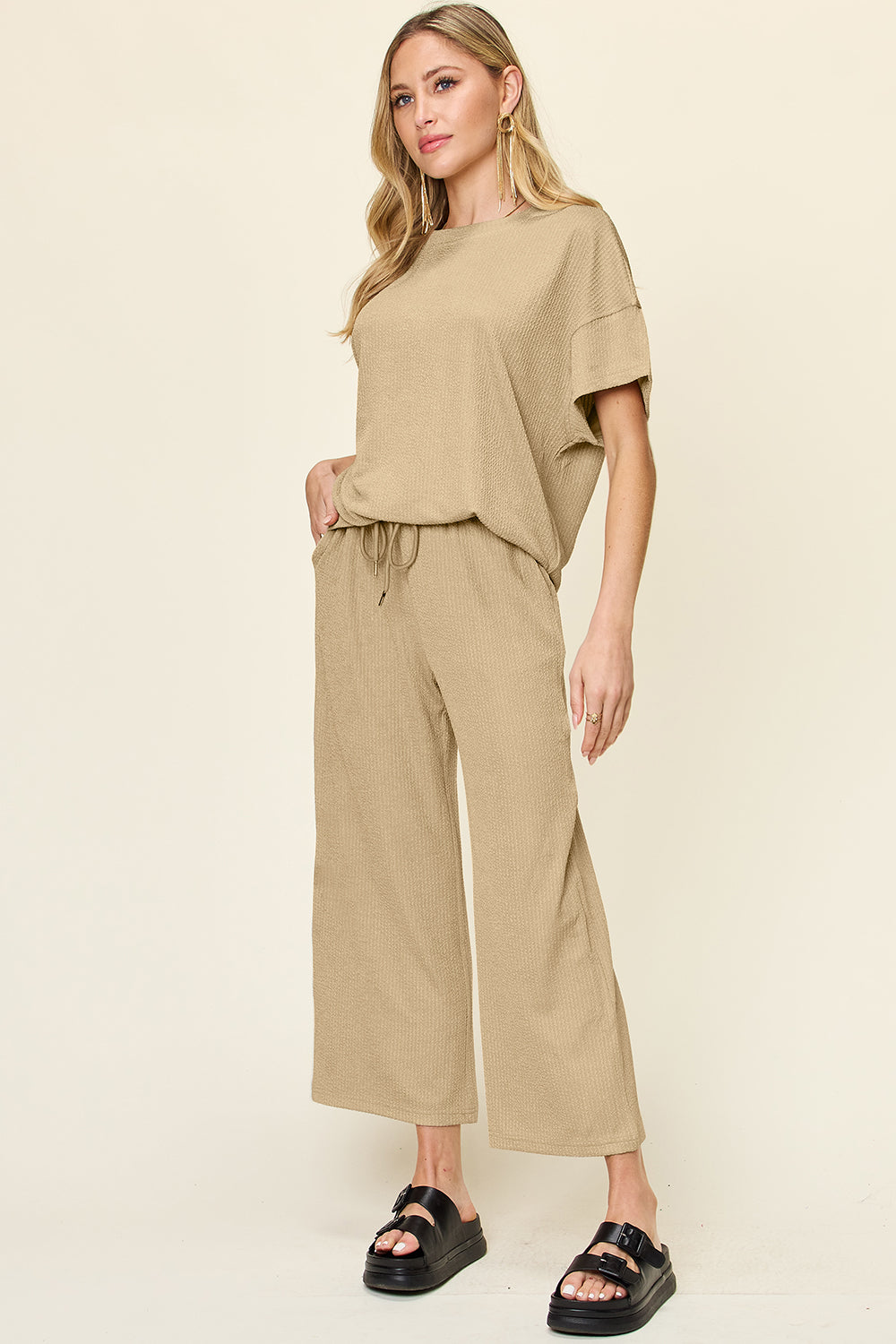 Round Neck Short Sleeve T-Shirt and Wide Leg Pants